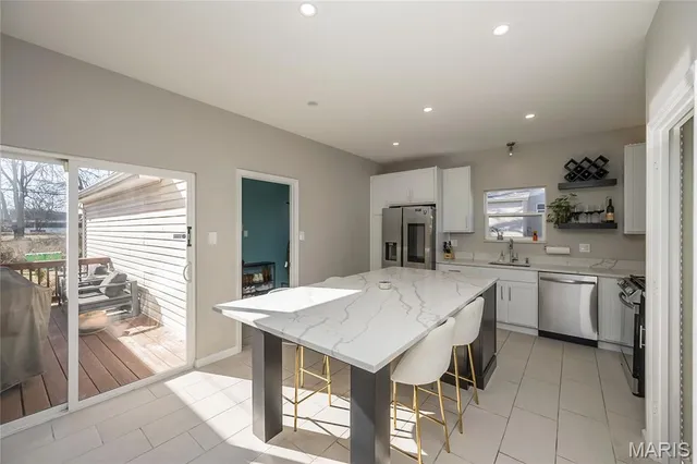 $369,000 | 4222 Delmar Boulevard, St. Louis, MO 63108