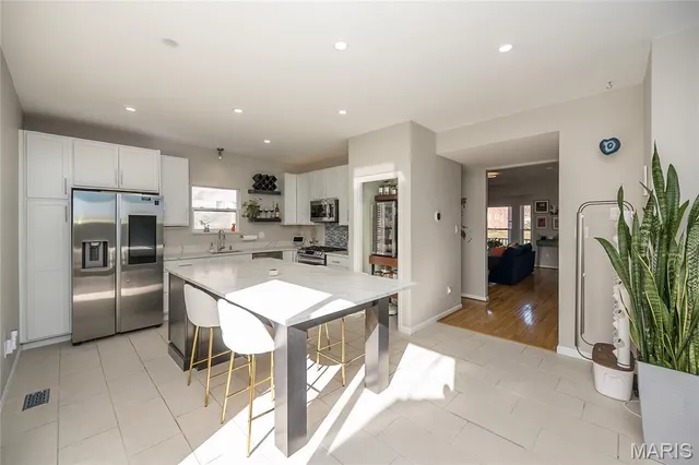 $369,000 | 4222 Delmar Boulevard, St. Louis, MO 63108