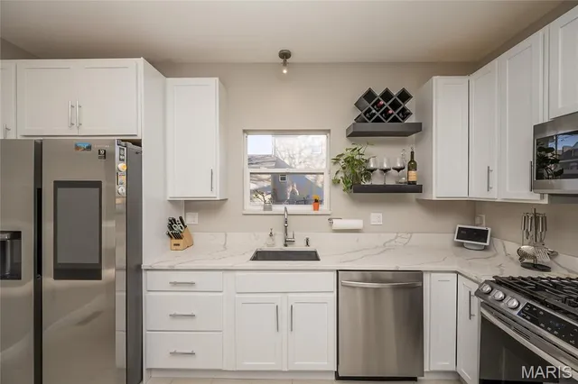 $369,000 | 4222 Delmar Boulevard, St. Louis, MO 63108