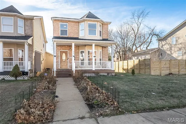 $369,000 | 4222 Delmar Boulevard, St. Louis, MO 63108