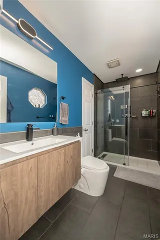 $369,000 | 4222 Delmar Boulevard, St. Louis, MO 63108