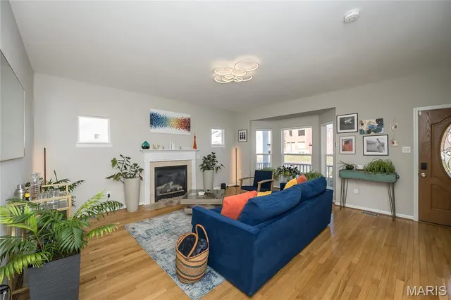 $369,000 | 4222 Delmar Boulevard, St. Louis, MO 63108