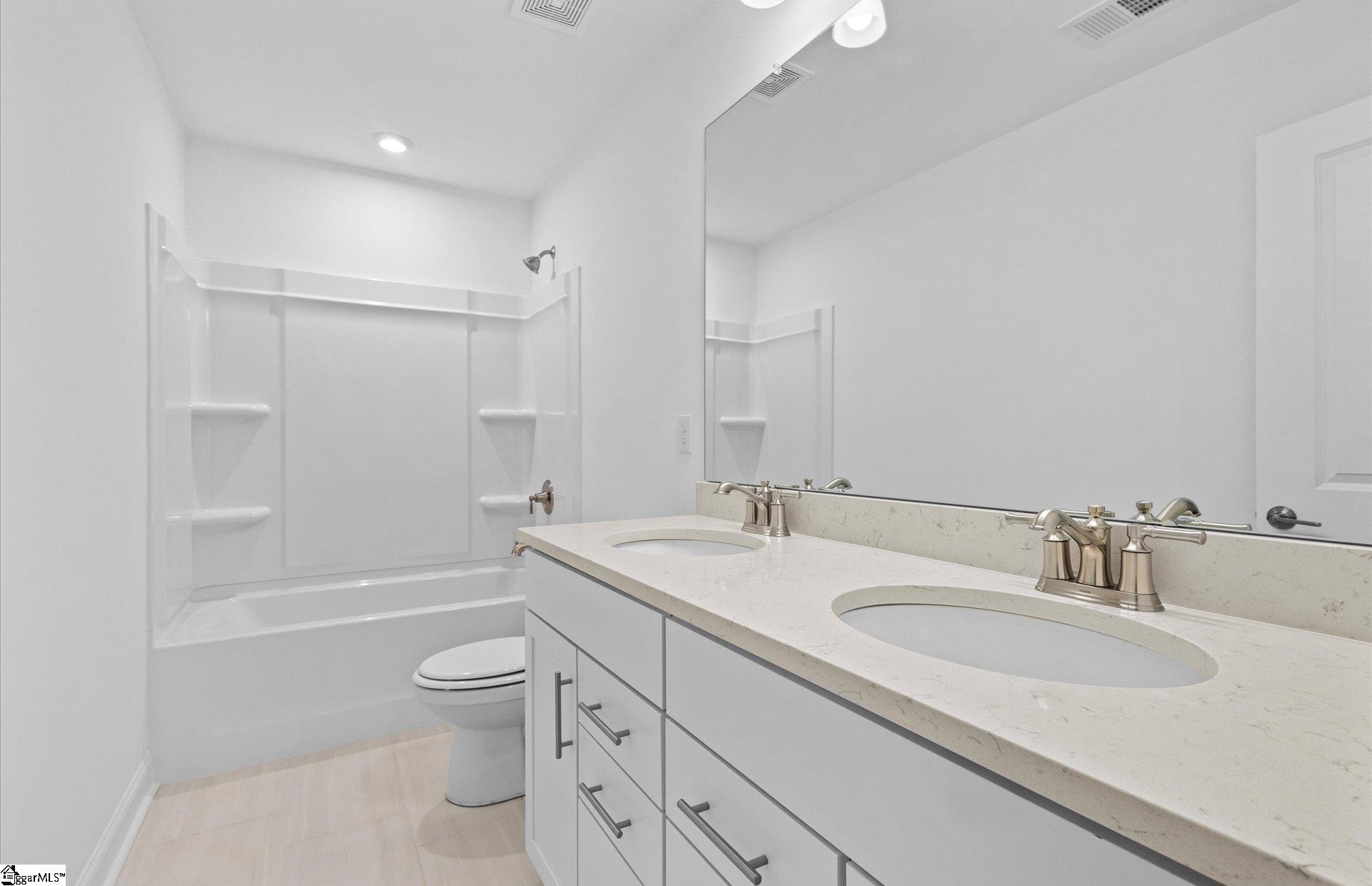 127 Indigo Pk Place Easley, SC 29642 - Photo 18 of 32