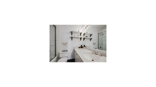 $4,900 | 245 East 93rd Street, Unit 25F | Upper East Side