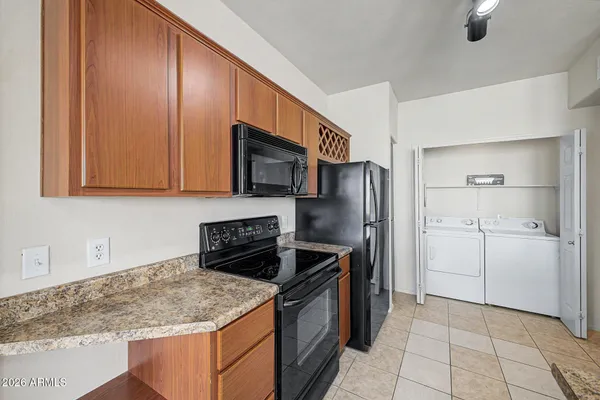 $299,000 | 9820 North Central Avenue, Unit 132, Phoenix, AZ 85020