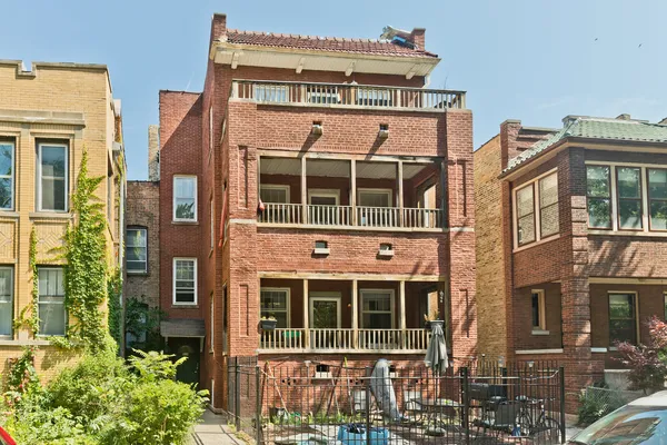 $3,100 | 910 West Gunnison Street, Unit G, Chicago, IL 60640