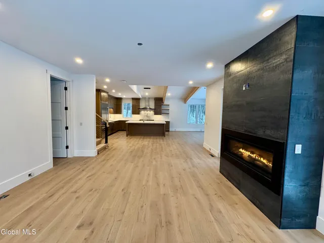 $1,900,000 | 11 South Eagle Ridge, Diamond Point, NY 12824