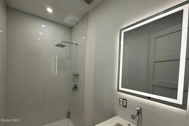 $1,900,000 | 11 South Eagle Ridge, Diamond Point, NY 12824