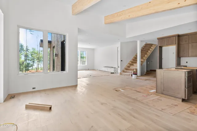 $1,900,000 | 11 South Eagle Ridge, Diamond Point, NY 12824