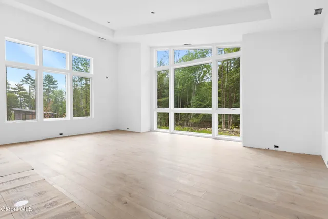 $1,900,000 | 11 South Eagle Ridge, Diamond Point, NY 12824