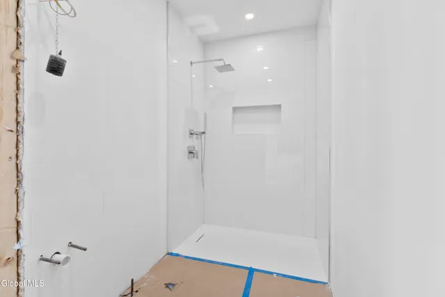 $1,900,000 | 11 South Eagle Ridge, Diamond Point, NY 12824