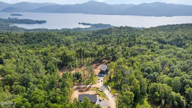 $1,900,000 | 11 South Eagle Ridge, Diamond Point, NY 12824