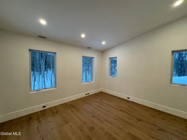 $1,900,000 | 11 South Eagle Ridge, Diamond Point, NY 12824