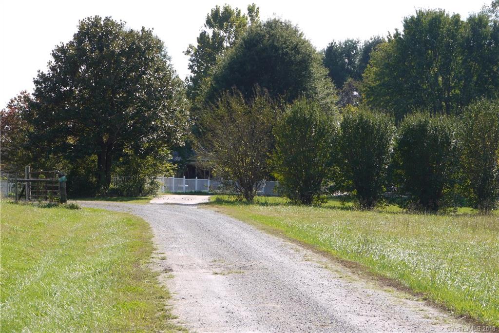 2099 St Johns Church Road Conover, NC 28613 - Photo 3 of 18 Gallery Image 3