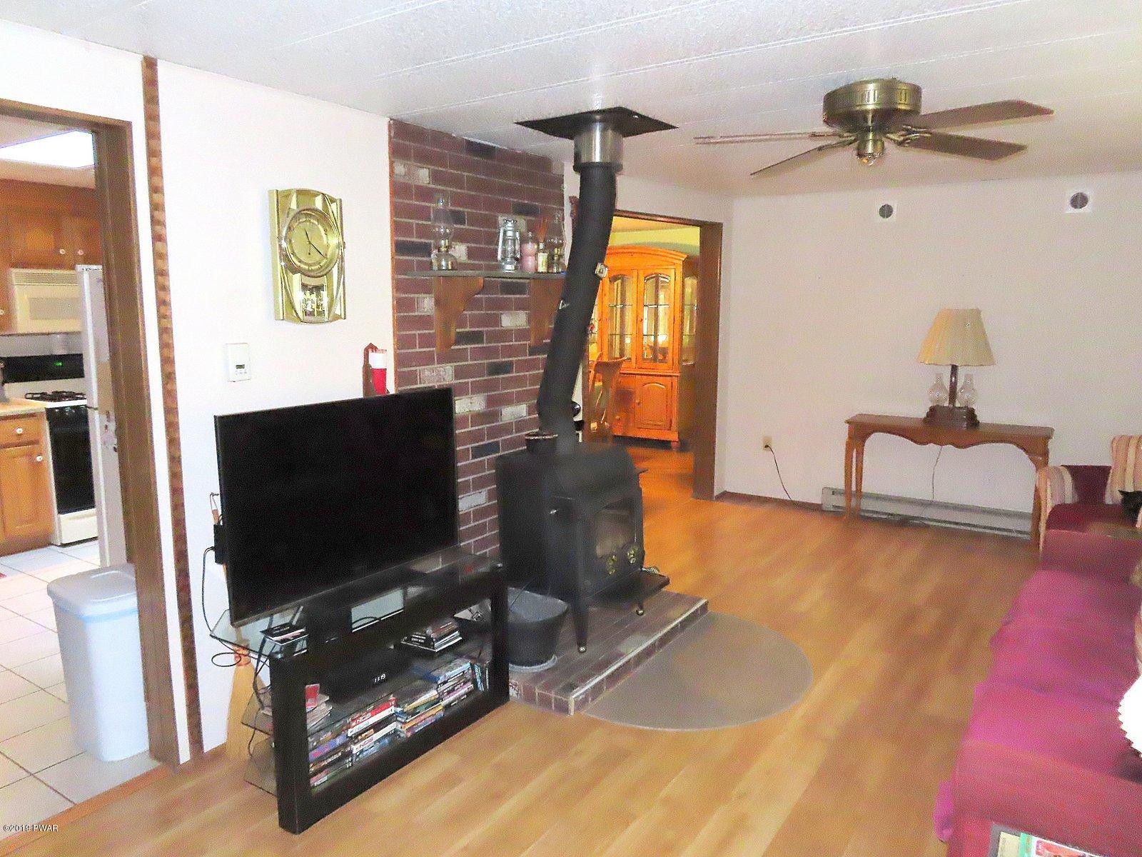 55 Ferris Road Hawley, PA 18428 - Photo 13 of 49