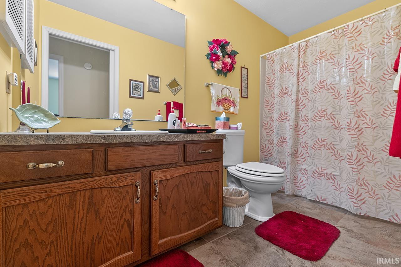 4605 Rivers Edge Drive Mishawaka, IN 46544 - Photo 17 of 23