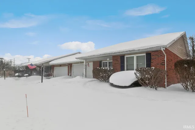 $277,900 | 4605 Rivers Edge Drive, Mishawaka, IN 46544