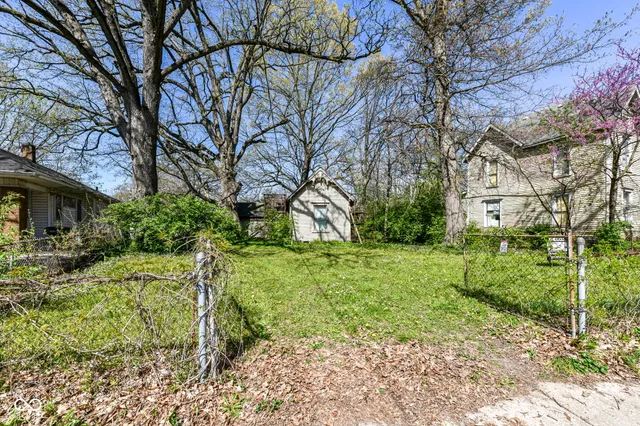 $125,000 | 324 East Burgess Avenue, Indianapolis, IN 46219