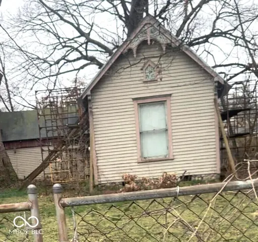 $125,000 | 324 East Burgess Avenue, Indianapolis, IN 46219