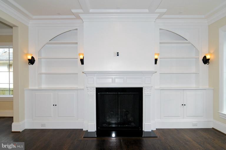 8215 Custer Road Bethesda, MD 20817 - Photo 15 of 30 Interior (General)