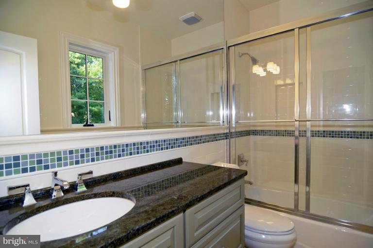 8215 Custer Road Bethesda, MD 20817 - Photo 24 of 30 Bath