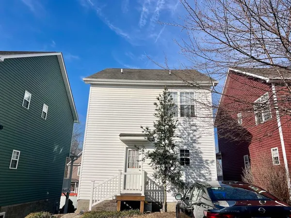 $499,999 | 309 Courtney Circle, Blacksburg, VA 24060