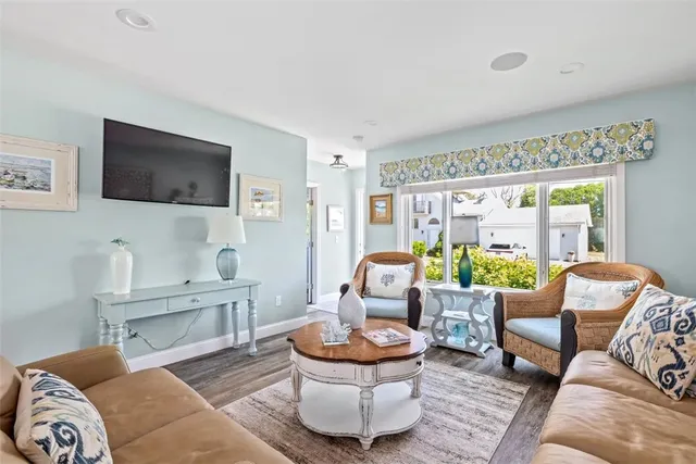 $4,800 | 26 Walcott Avenue, Narragansett, RI 02882