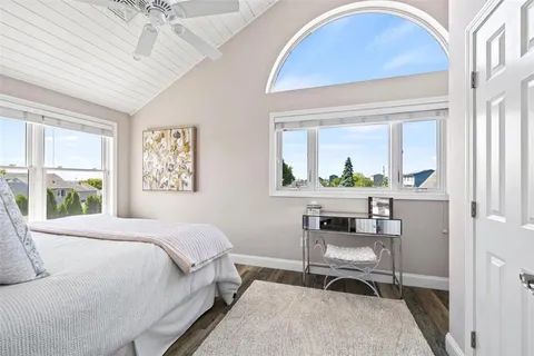 $4,800 | 26 Walcott Avenue, Narragansett, RI 02882