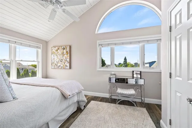 $4,800 | 26 Walcott Avenue, Narragansett, RI 02882