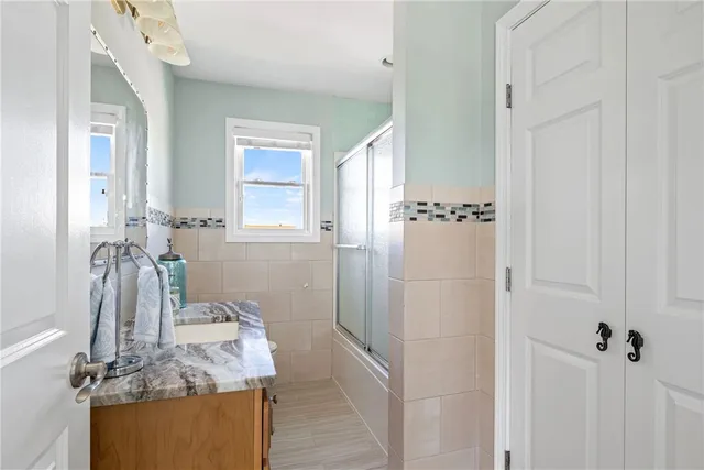 $4,800 | 26 Walcott Avenue, Narragansett, RI 02882