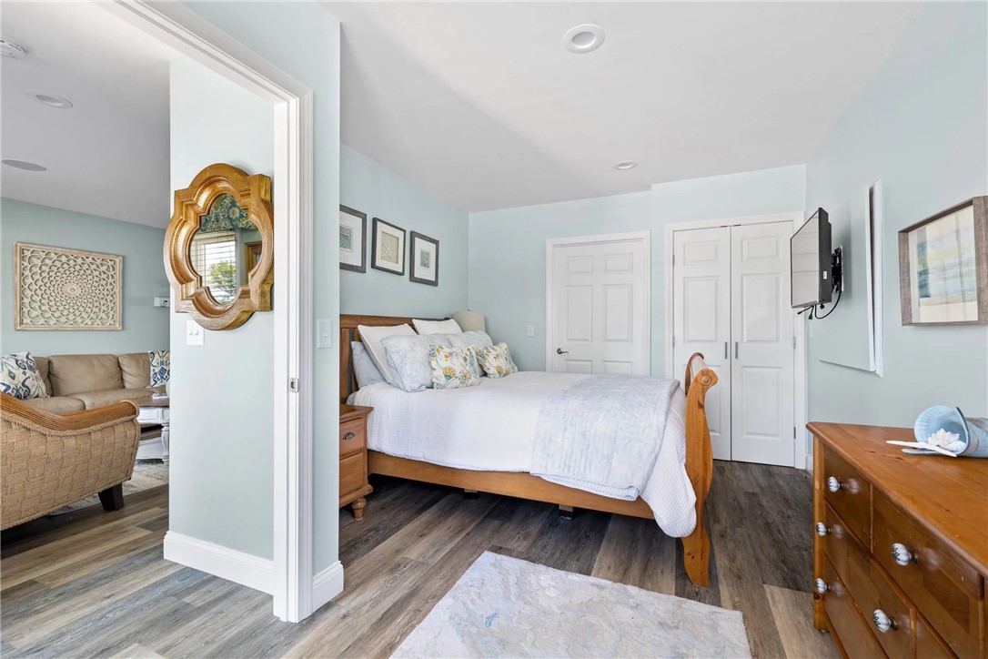 26 Walcott Avenue Narragansett, RI 02882 - Photo 23 of 27