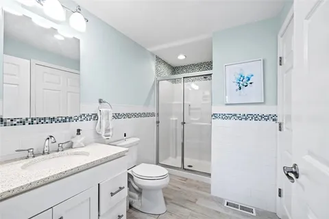 $4,800 | 26 Walcott Avenue, Narragansett, RI 02882