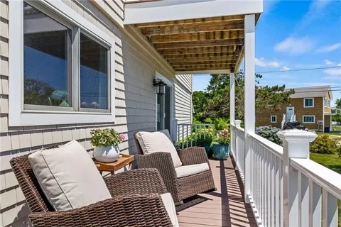 $4,800 | 26 Walcott Avenue, Narragansett, RI 02882