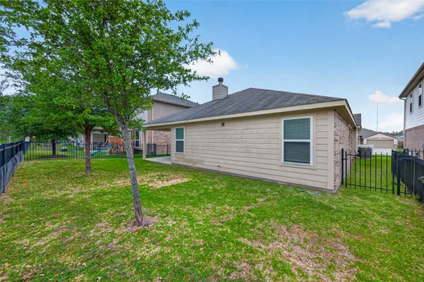 $2,200 | 2517 Wood Park Boulevard, Conroe, TX 77304