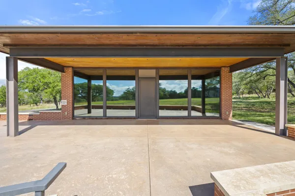 $839,000 | 8091 Miller Creek Loop, Johnson City, TX 78636