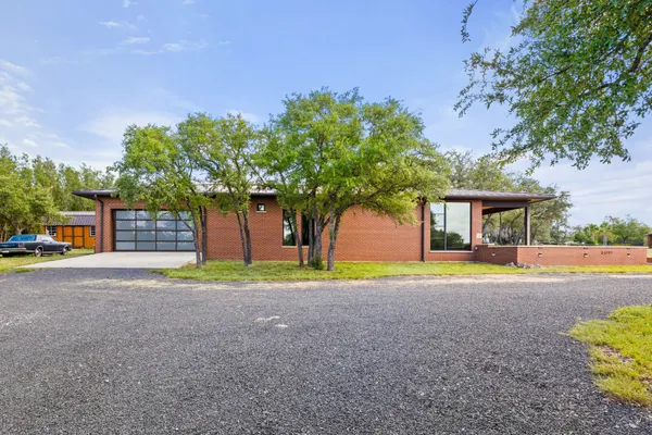 $839,000 | 8091 Miller Creek Loop, Johnson City, TX 78636