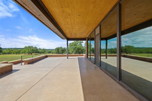 $839,000 | 8091 Miller Creek Loop, Johnson City, TX 78636