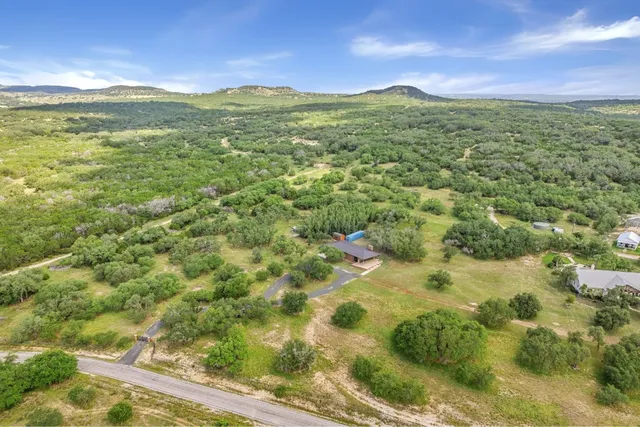 $839,000 | 8091 Miller Creek Loop, Johnson City, TX 78636