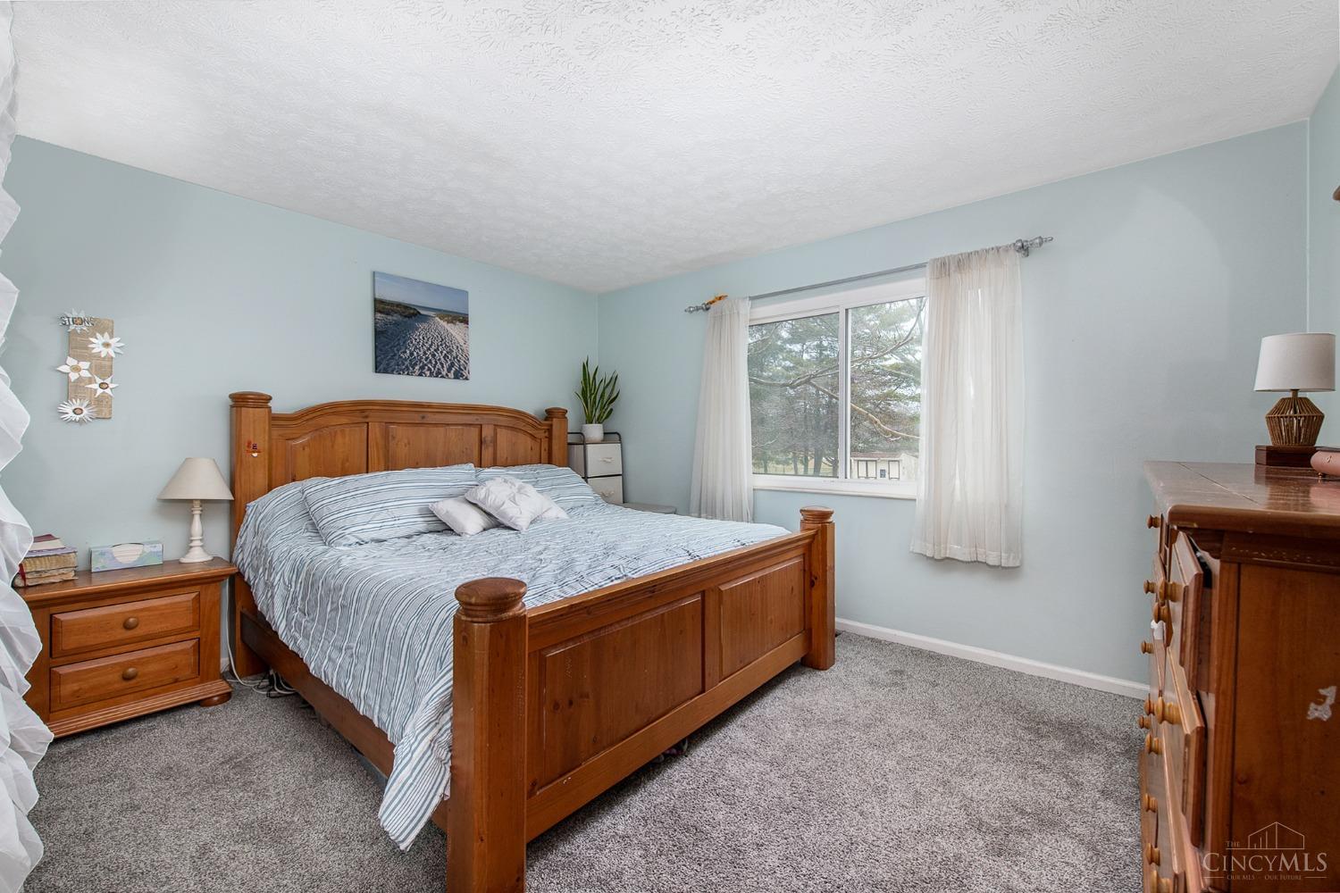 4776 Timberknoll Road Cincinnati, OH 45244 - Photo 14 of 21 Gallery Image 14