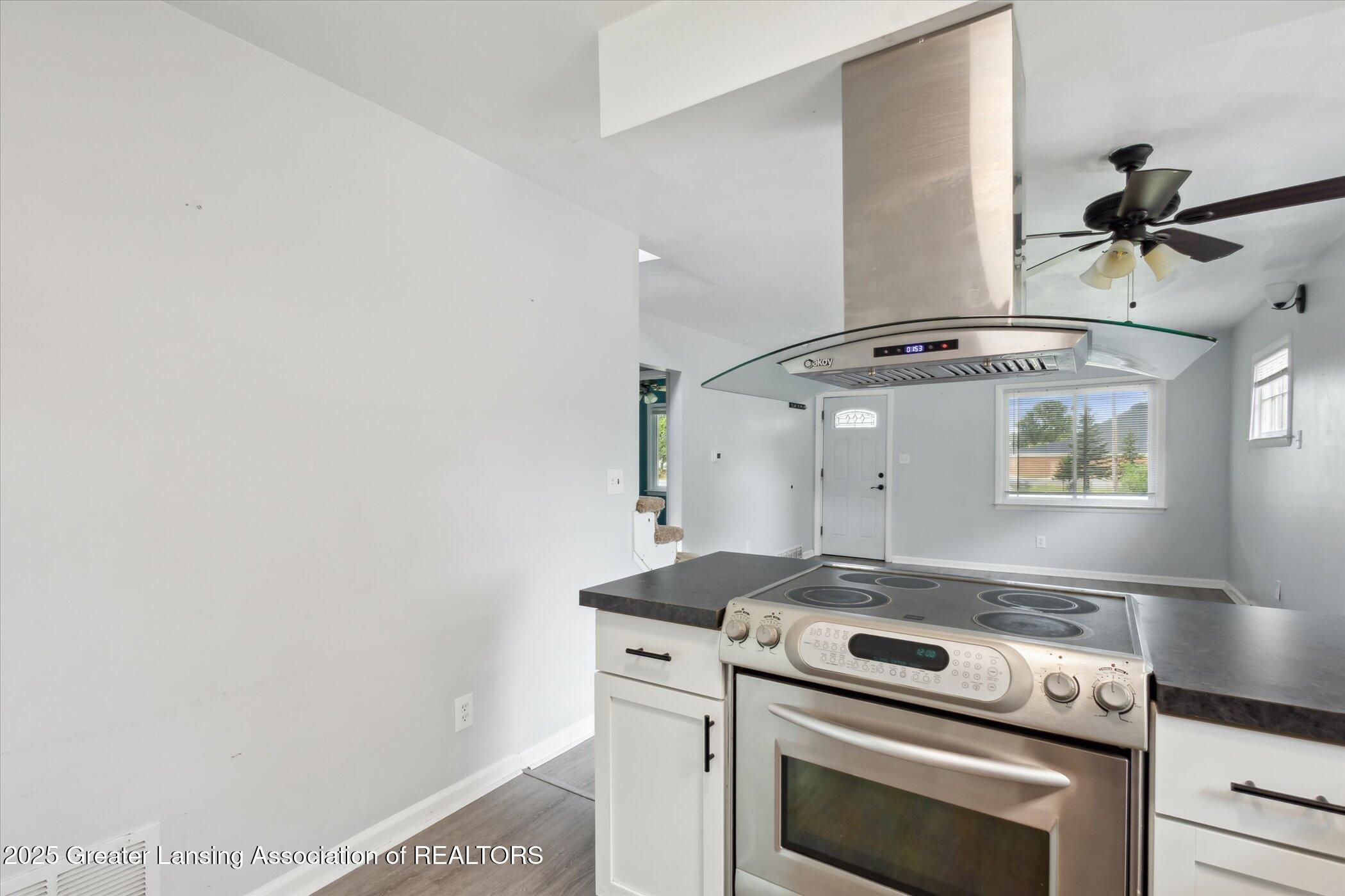 6050 South Waverly Road Lansing, MI 48911 - Photo 13 of 40 16-6050-S-Waverly-Rd-Lansing-MI-48911-Wi