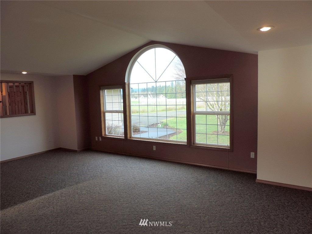 9419 Gastaeson Lane Southwest Rochester, WA 98579 - Photo 8 of 20