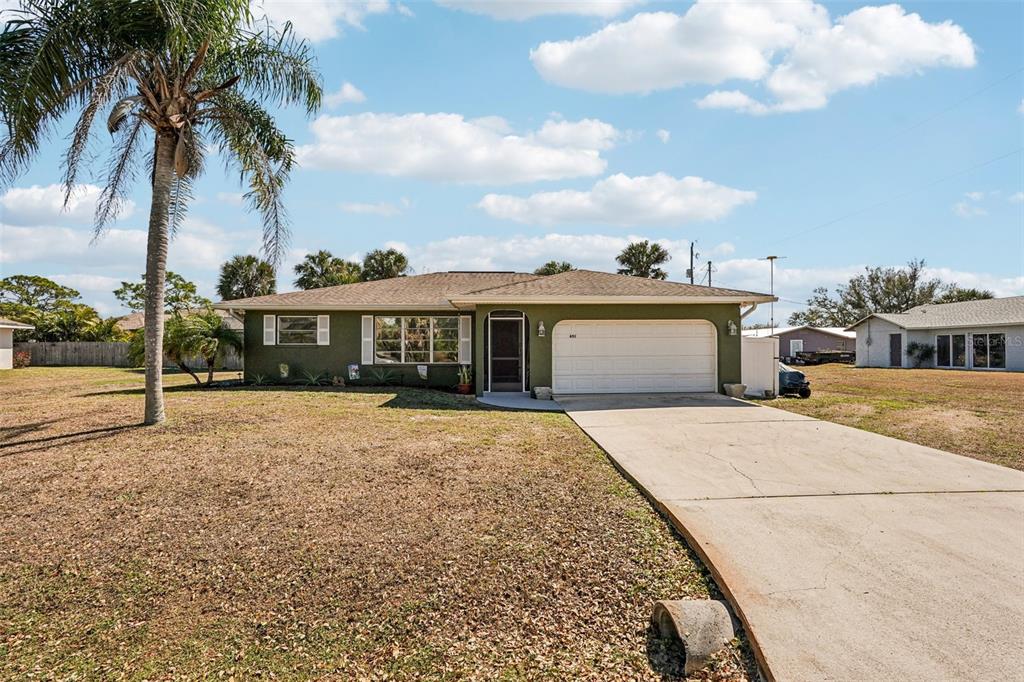651 Porpoise Road Venice, FL 34293 - Photo 2 of 33 Gallery Image 2