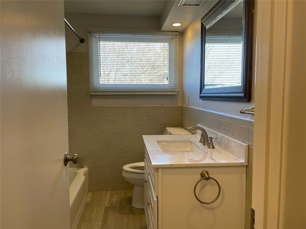 100 Thrush Road Warwick, RI 02886 - Photo 30 of 32 Gallery Image 30