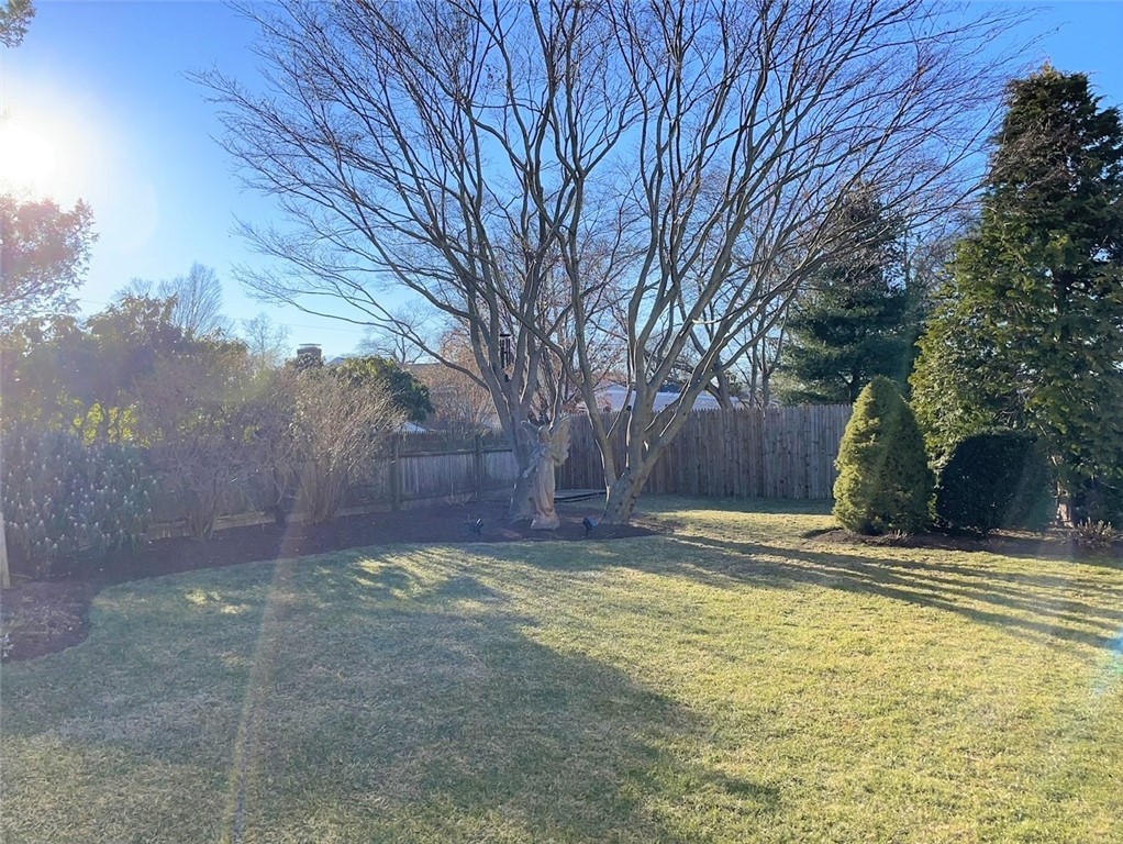 100 Thrush Road Warwick, RI 02886 - Photo 9 of 32 Gallery Image 9