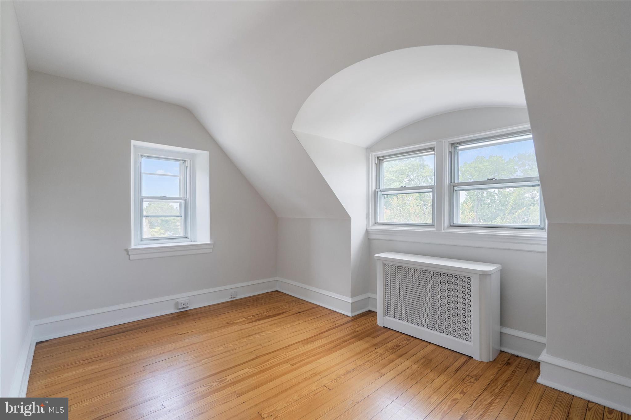 100 Vista Road Jenkintown, PA 19046 - Photo 21 of 24 3rd Floor Bedroom
