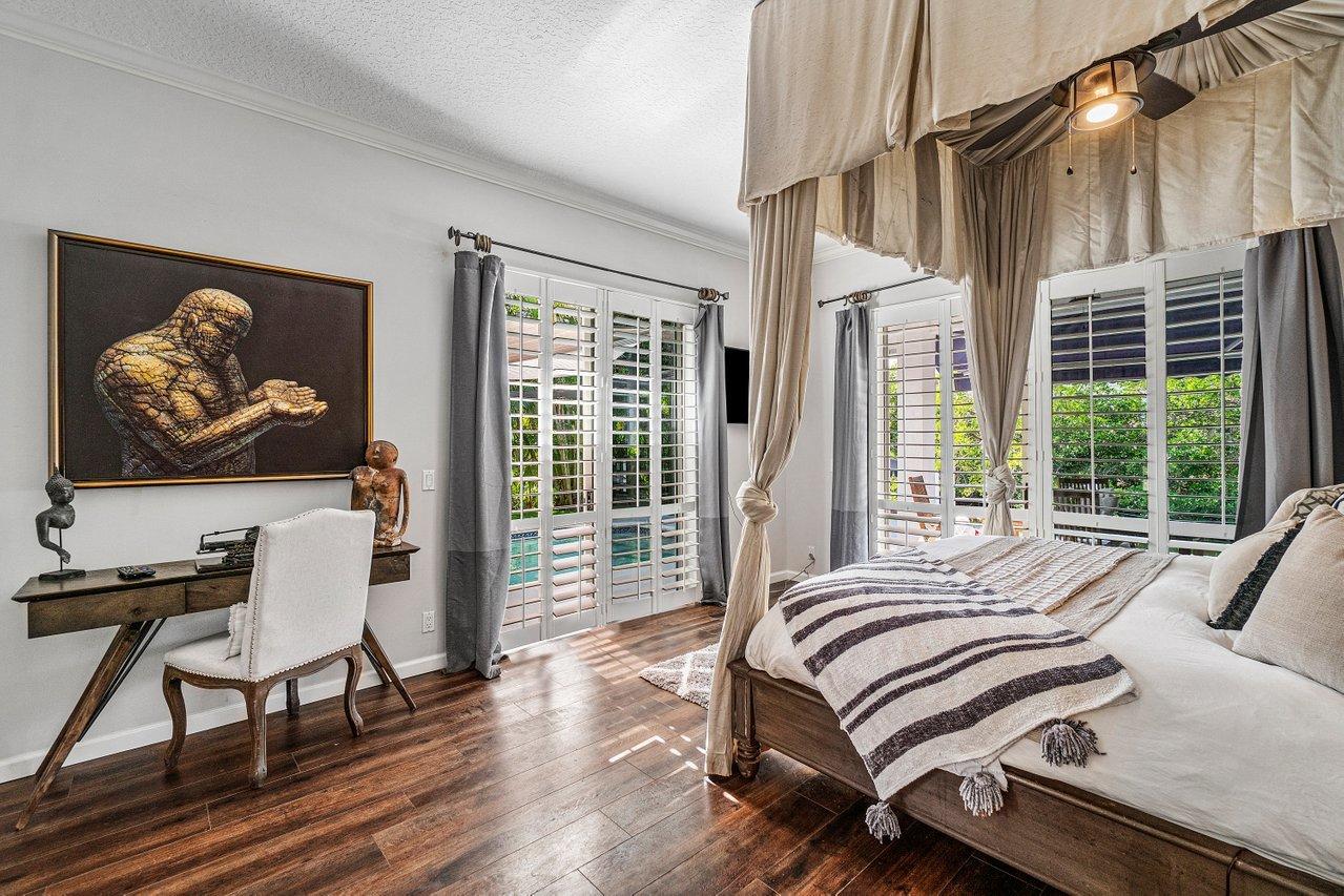 706 Warren Drive Jupiter, FL 33458 - Photo 15 of 36 016-706WarrenDrive-Jupiter-FL-33458-SMAL