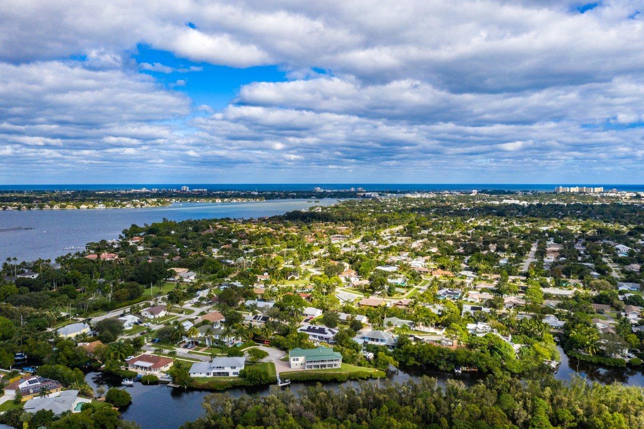 706 Warren Drive Jupiter, FL 33458 - Photo 36 of 36 040-706WarrenDrive-Jupiter-FL-33458-SMAL