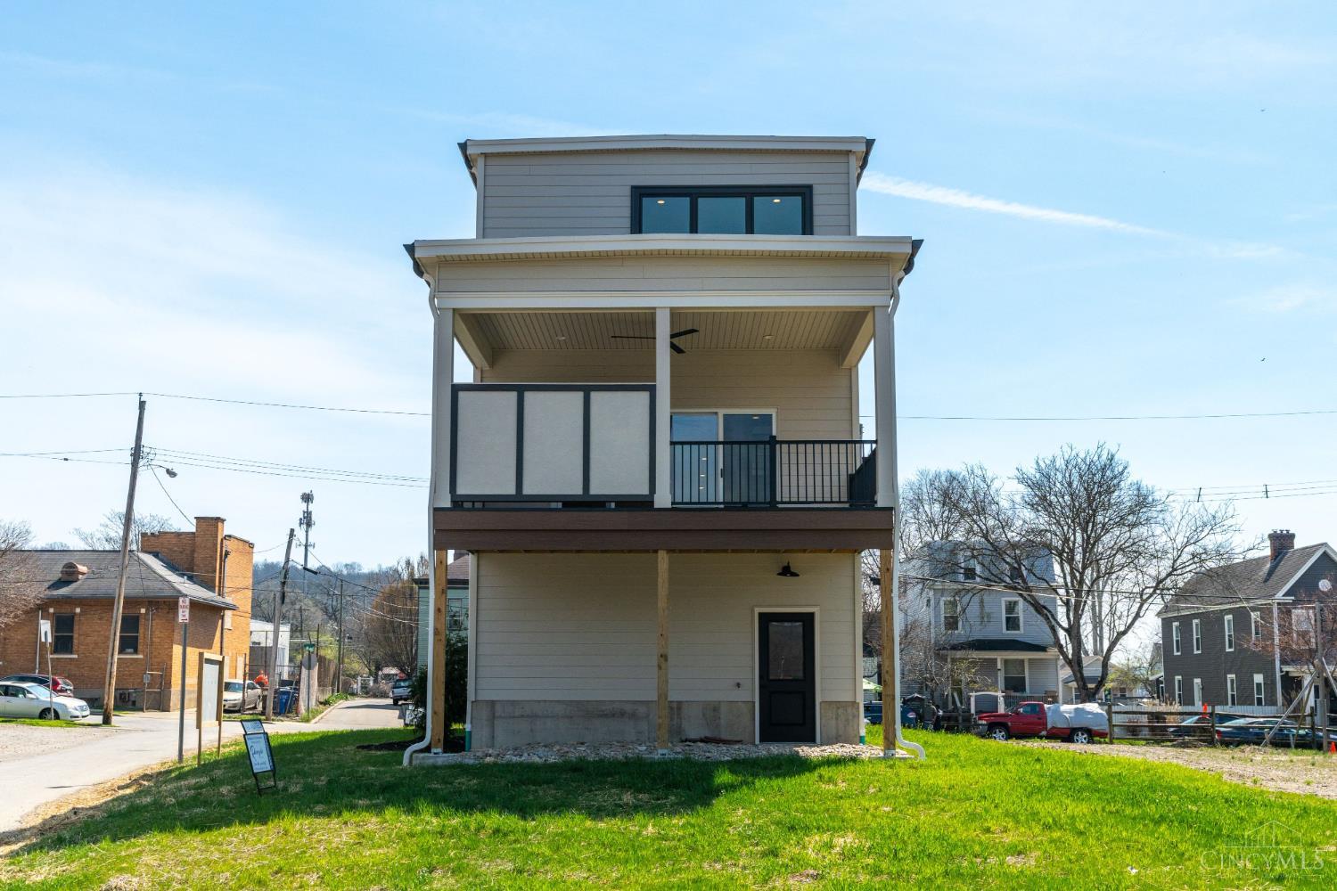 271 Strader Avenue Cincinnati, OH 45226 - Photo 39 of 40