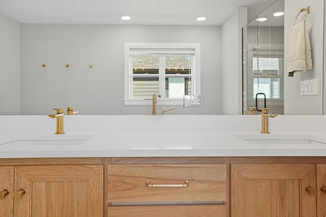 a close view of sink and tap