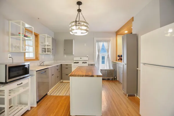 $249,900 | 710 1st Avenue Northwest, Faribault, MN 55021